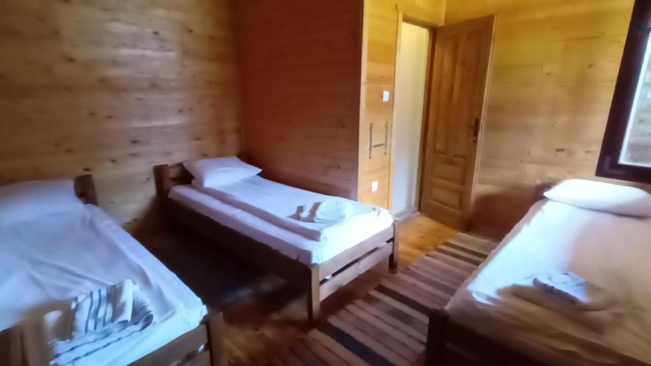 Lolini Bungalovi Novi Sad Ngoại thất bức ảnh