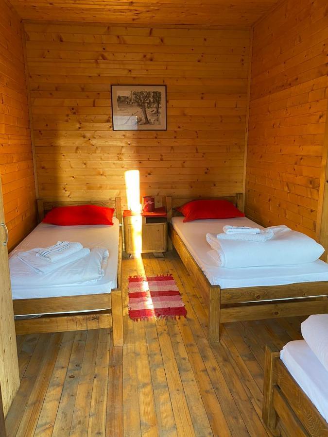 Lolini Bungalovi Novi Sad Ngoại thất bức ảnh