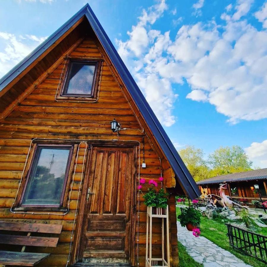 Lolini Bungalovi Novi Sad Ngoại thất bức ảnh