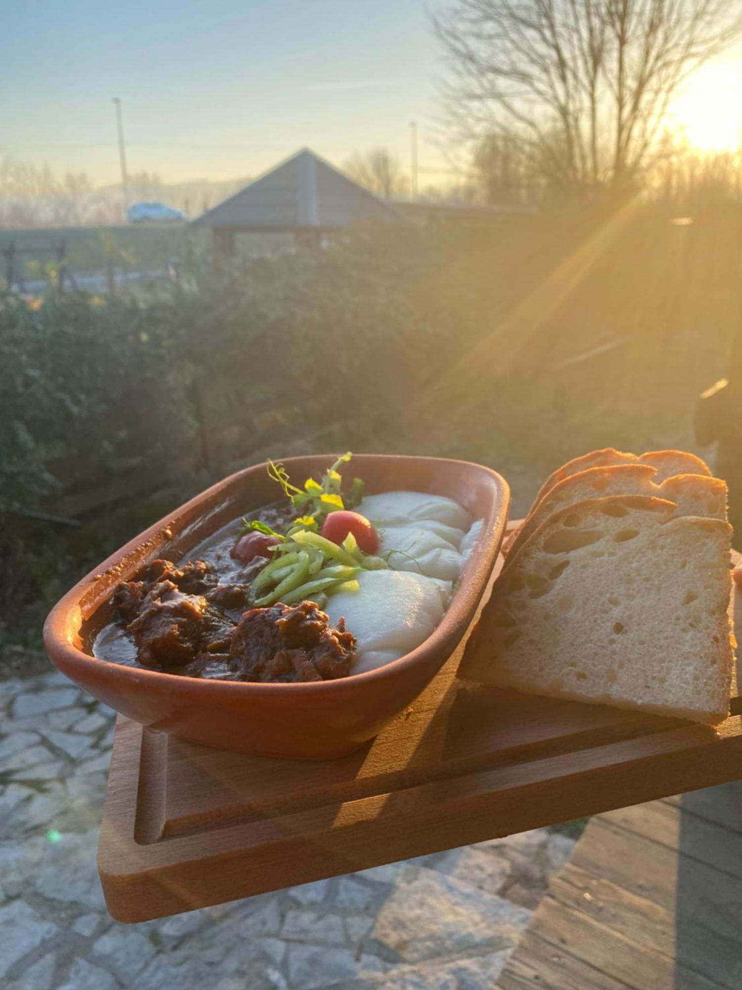 Lolini Bungalovi Novi Sad Ngoại thất bức ảnh